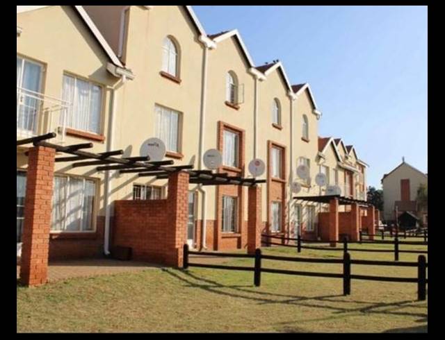 2 BEDROOM APARTMENT FOR SALE IN THE ORCHARDS